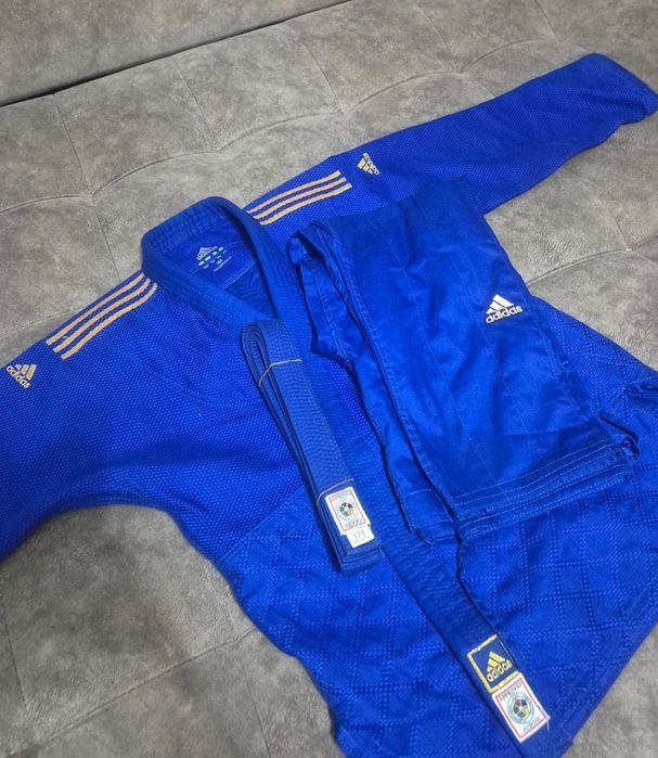 Продам новое кимоно