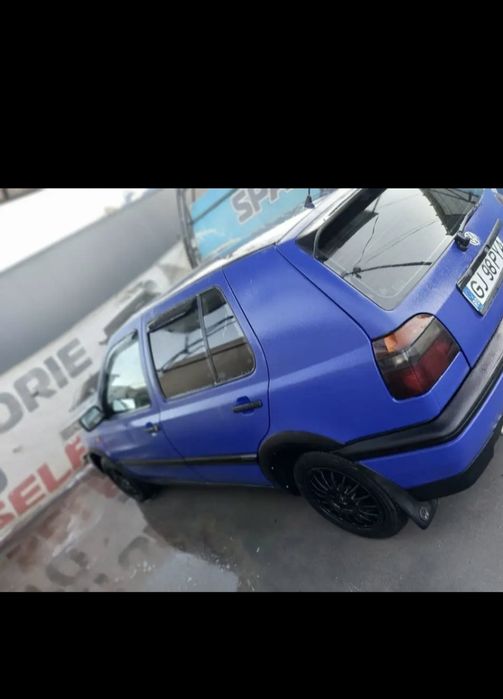 Vand golf 3 doar azi 600€