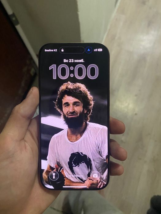 Продам Айфон 16 про