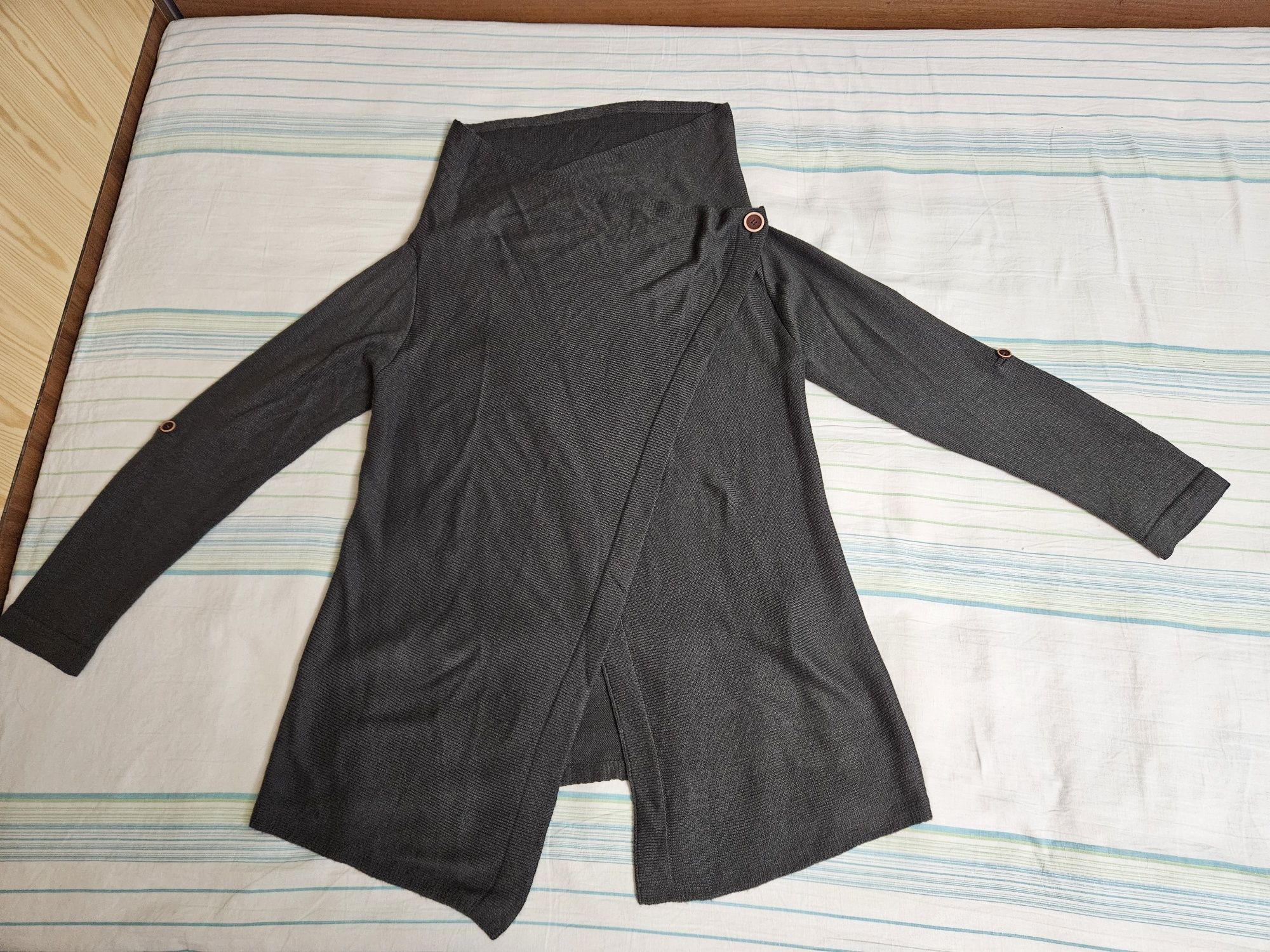Calvin Klein, Solomon, Object