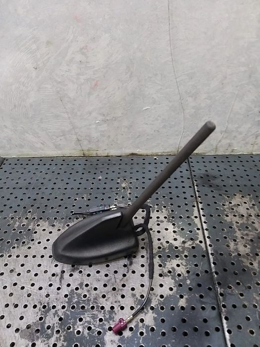 Antena gps ford puma j2k cf7 l1tt19q461dd