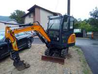 miniexcavator 2,2t, 300ore + remorca