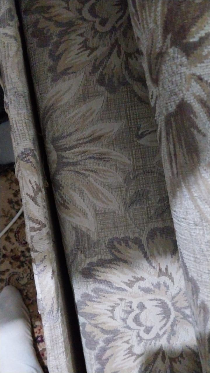 Диван продам. Срочно