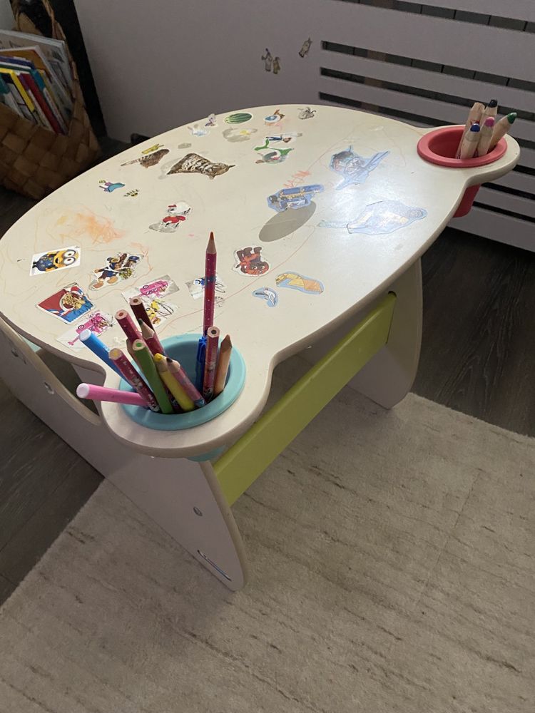 Masa de colorat pt copii