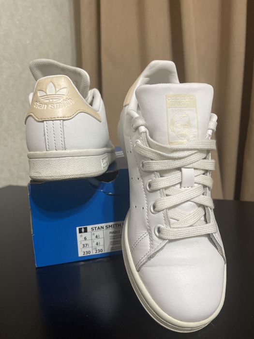 Кроссовки в отличном состоянии