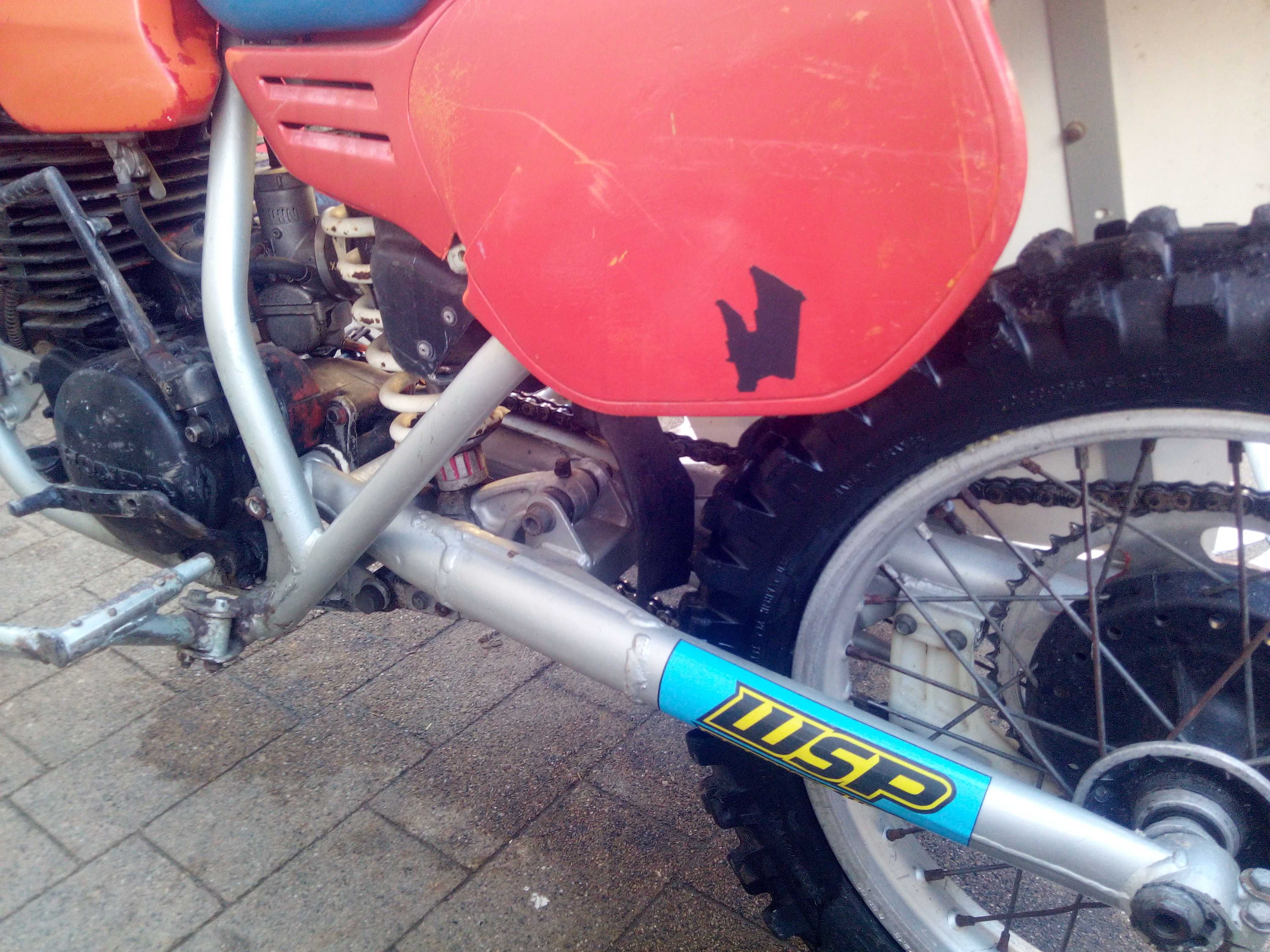 Cross deosebit Honda CR500r cu atas.oldtimer /piesa de colectie