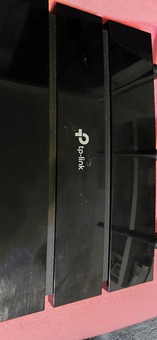 Vând router TP Link