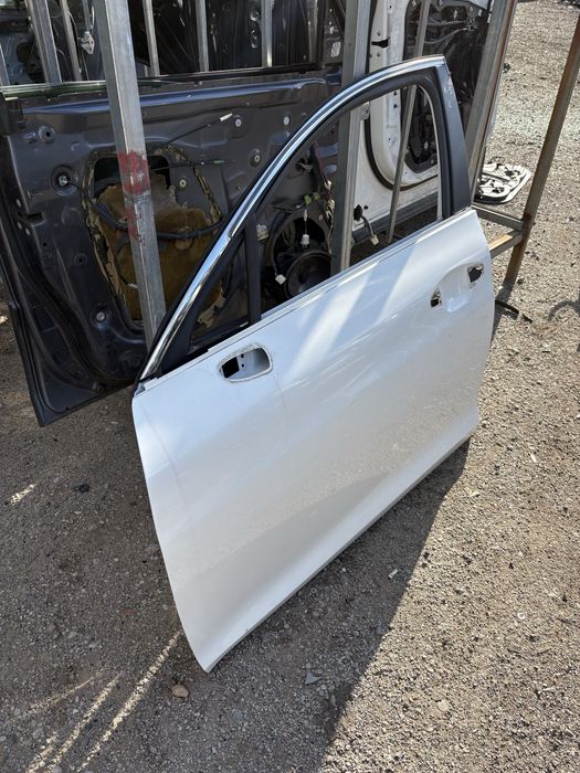 Предна лява врата за Kia K5 2021год.