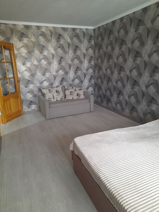 Продам 1 ком квартиру в 11 микрорайоне