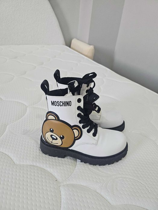 Дрехи обувки  сандали