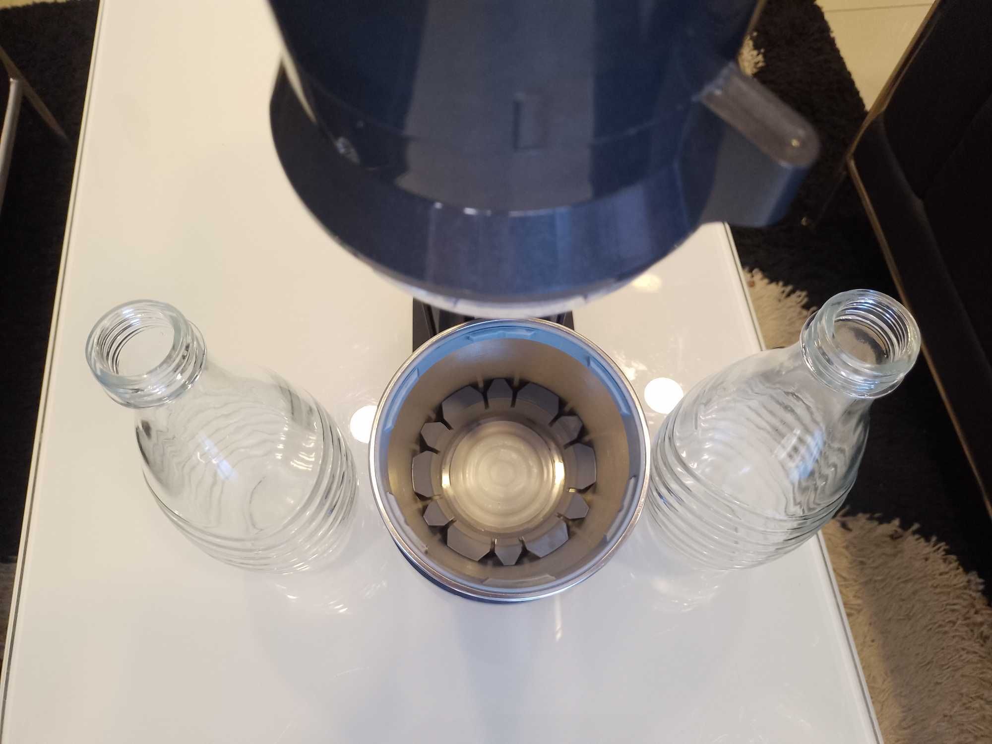 Aparat sifon/bauturi carbogazoase SODASTREAM + CARAFE STICLA