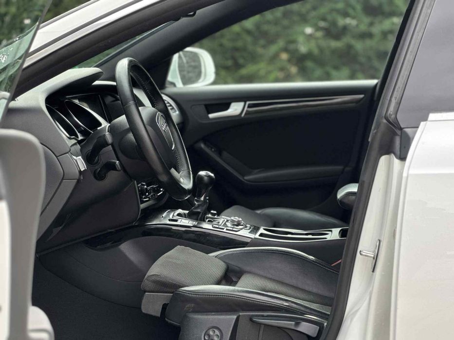 Vând audi A5 an fabricatie 2010