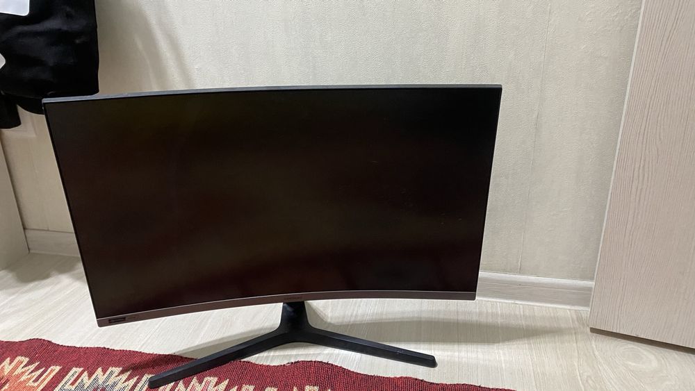 монитор Samsung C27RG50FQI