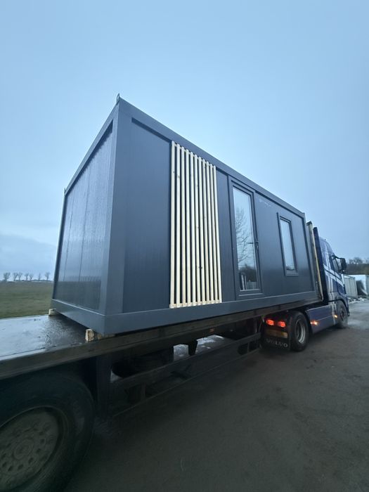 Container cu vitrina si riflaje de lemn livrare in toata romania