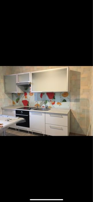 Продам кухню 2,30 с вытяжкой