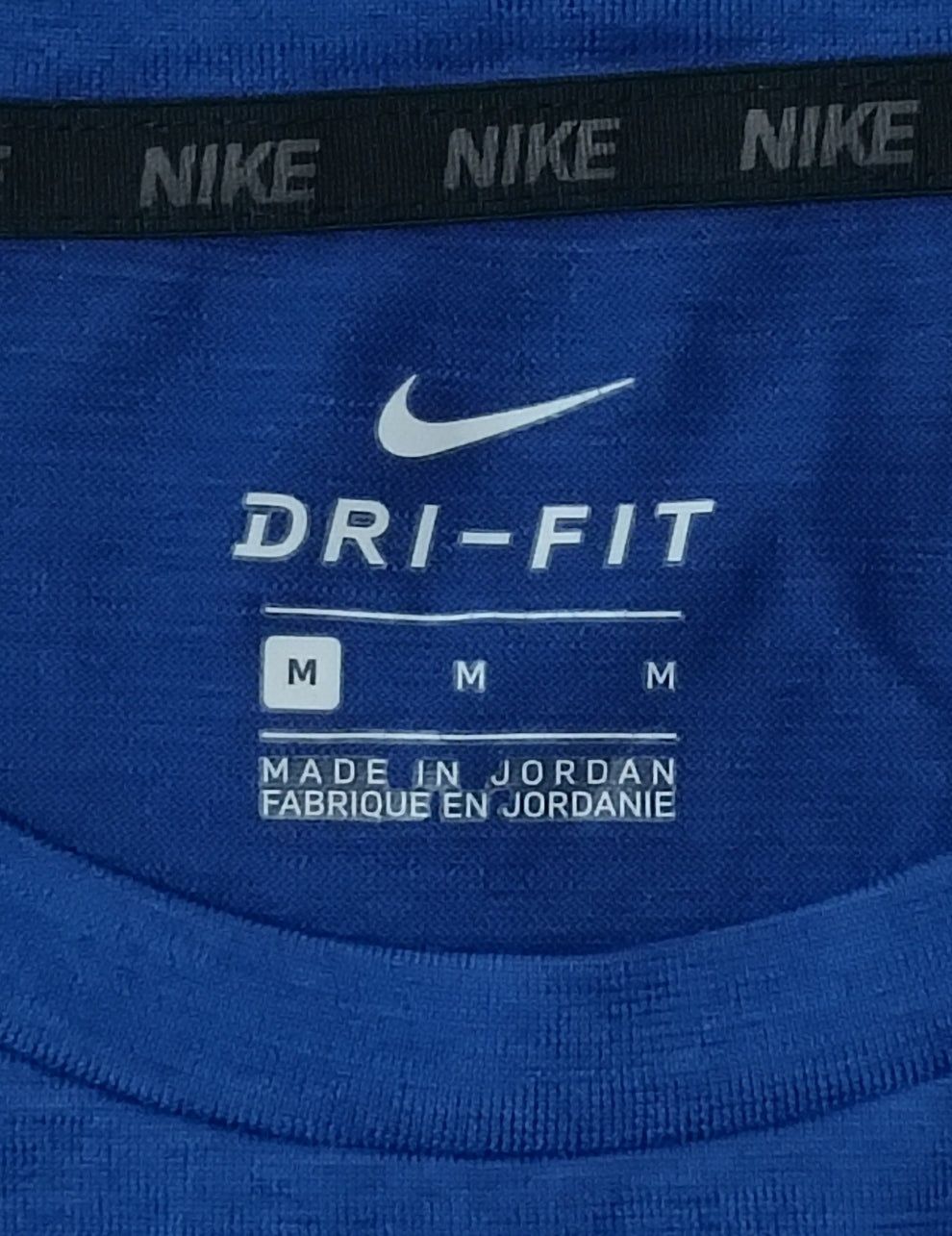 Nike DRI-FIT Breathe Tee оригинална тениска ръст 137-147см Найк