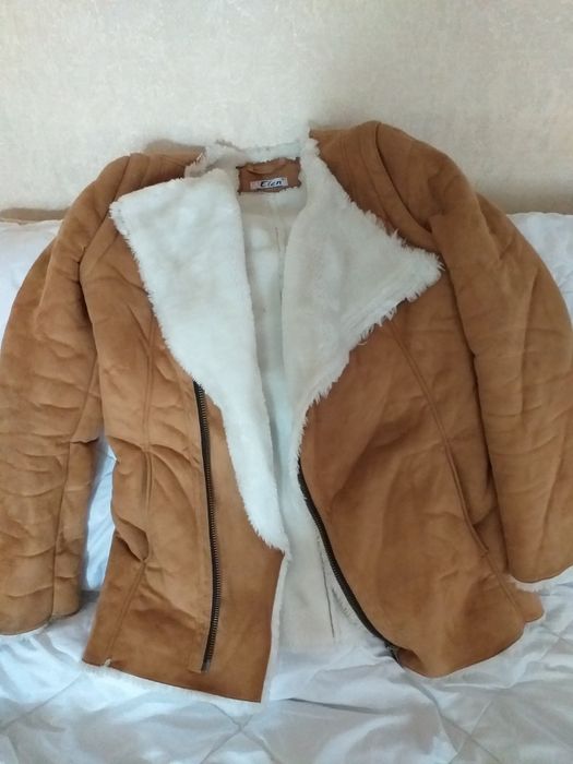 Продам куртки, ветровку, дубленку