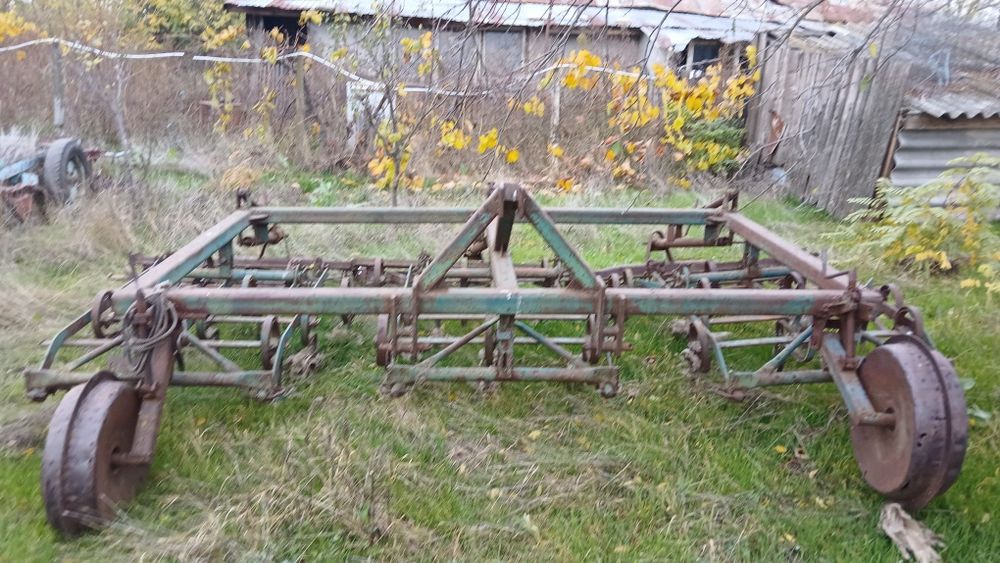 Combinator cultivator românesc