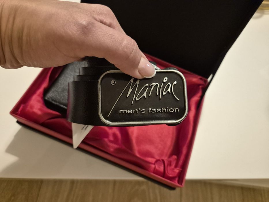 Подаръчен комплект  колан и поръфейл