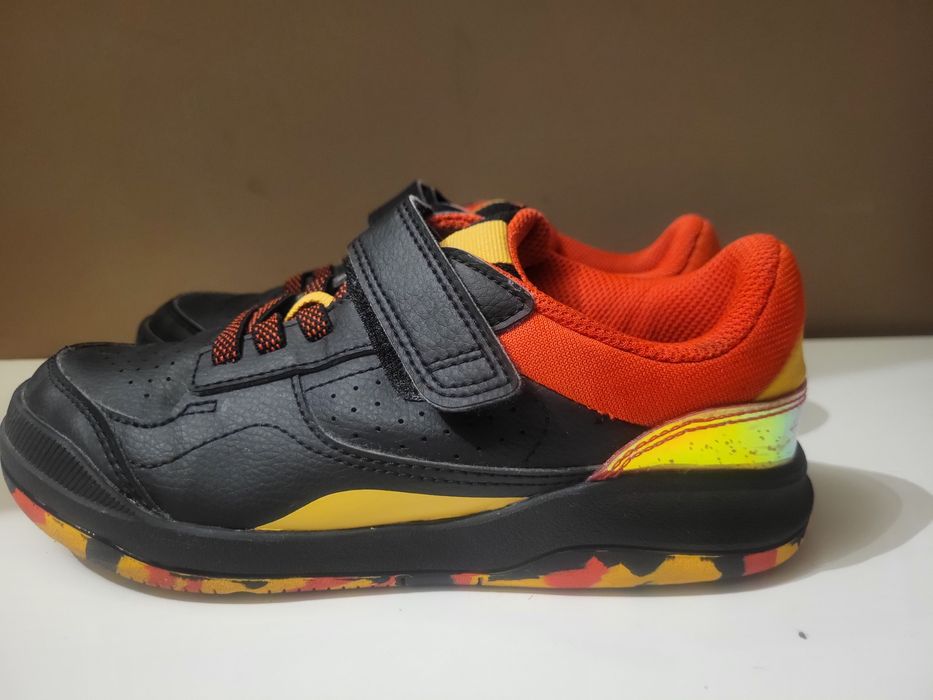 Детски маратонки номер 34