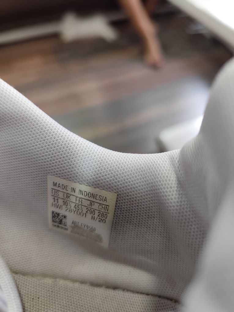 Маратонки Adidas 45 и 1/2