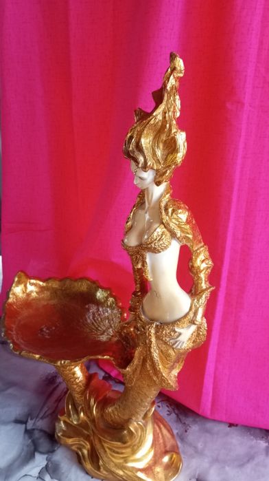 Статуэтка декоративная