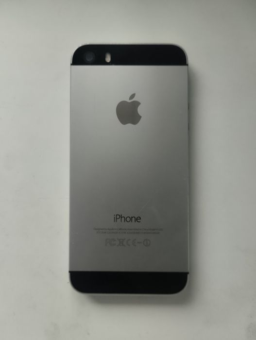 продам iPhone 5s