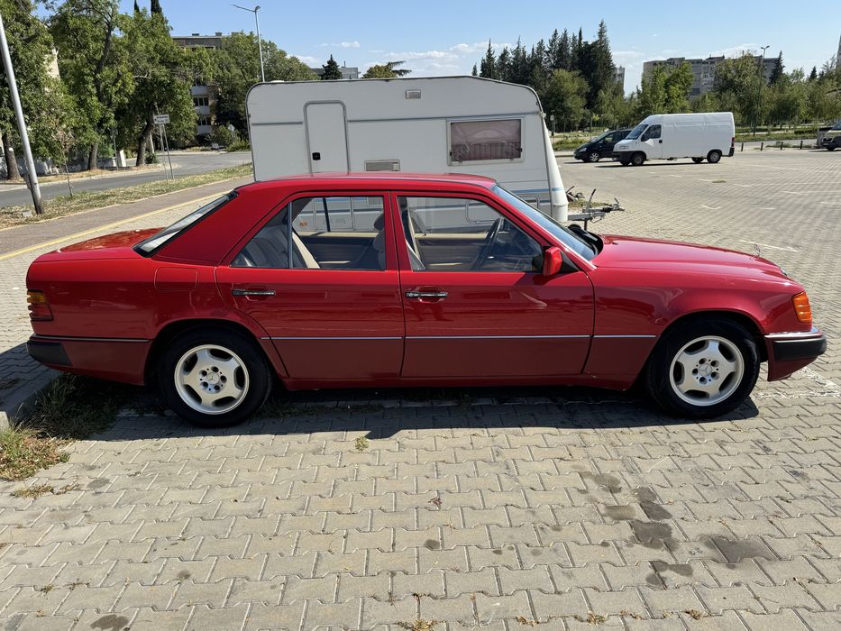 Продавам Мерцедес 124 Mercedes