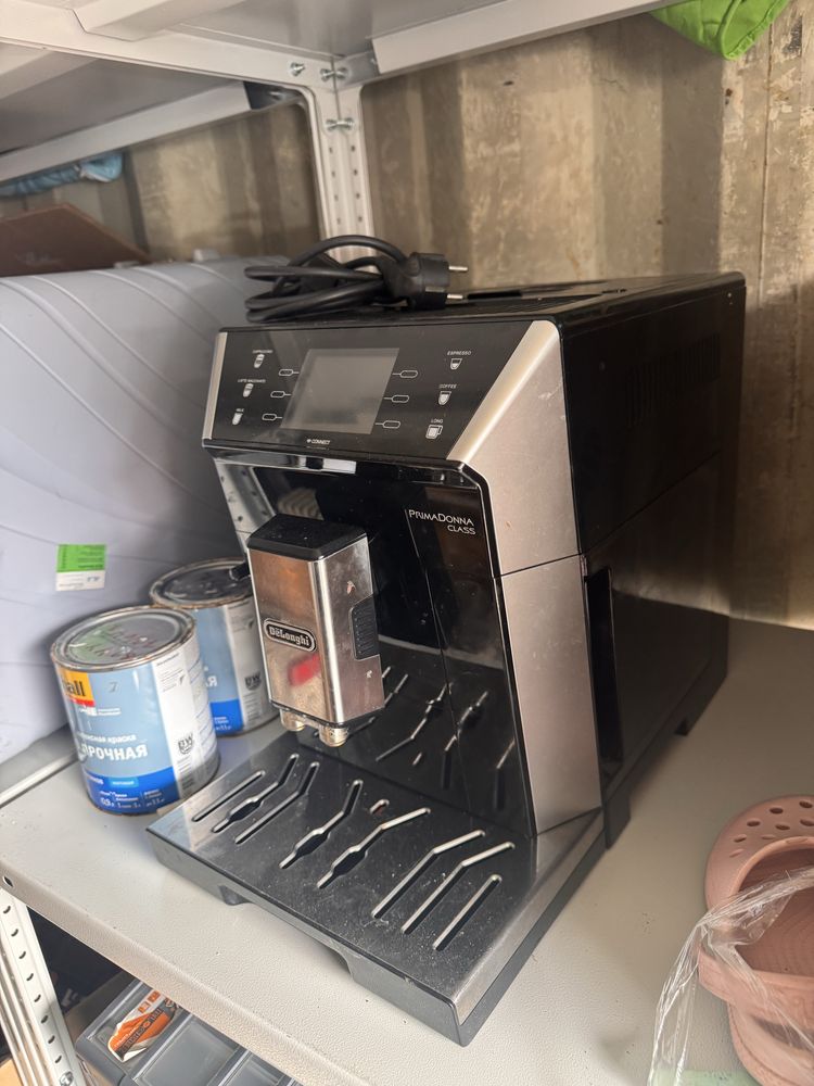 Продам кофемашину DeLonghi PrimaDonna Class
