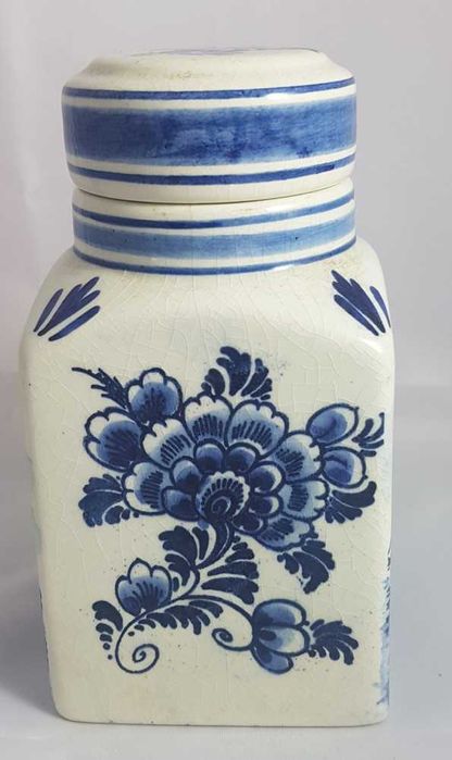 Superba zaharinita veche din portelan/vas decorativ pictat manual