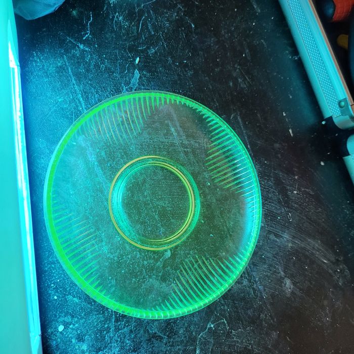 Set farfurii de uraniu