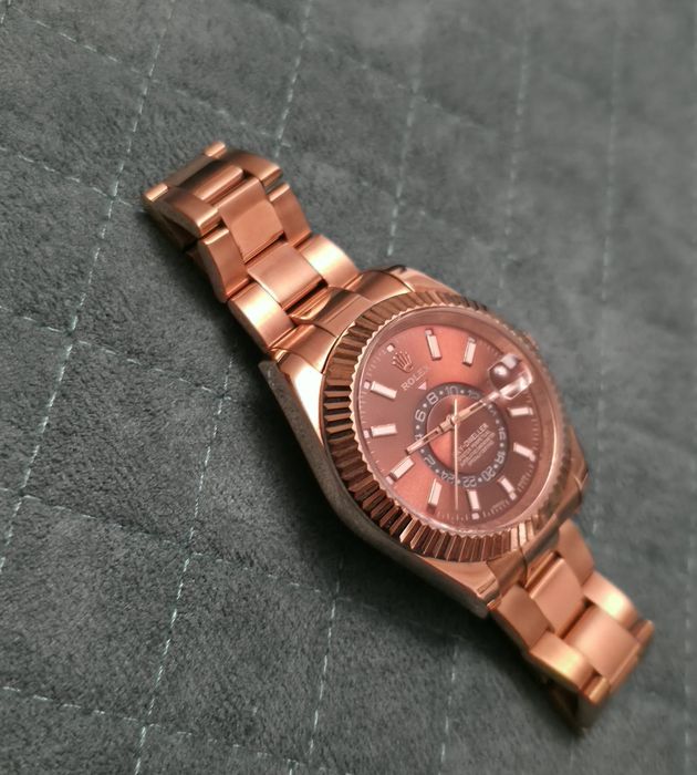 Rolex sky dewer gold