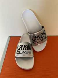 Дамски чехли, Class Cavalli