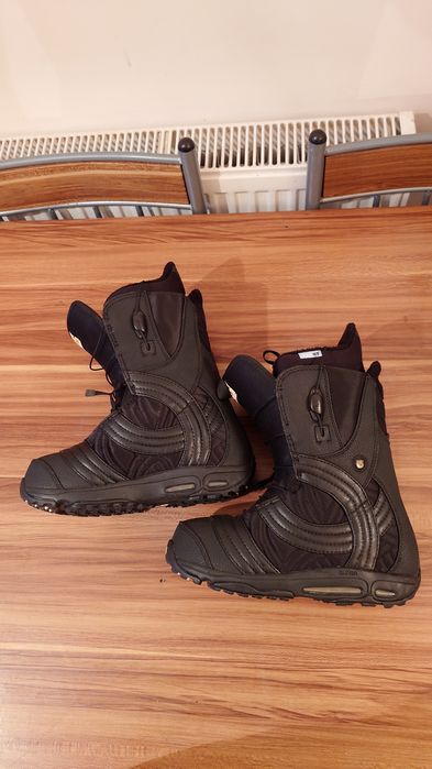 Boots Snowboard Burton Emerald Nr.40EU