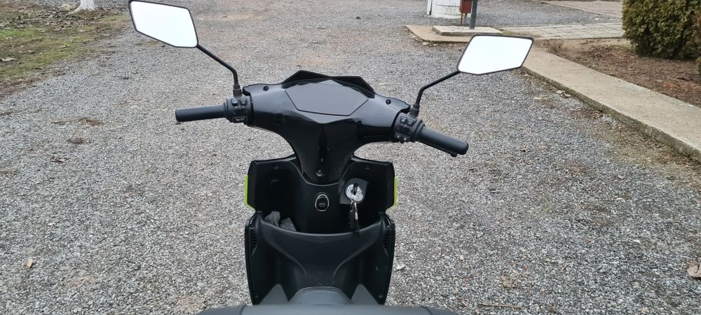 Vînd scuter electric rdb storm .limitat la 25 km /h fără permis .