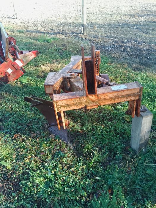 Vând utilaje agricole