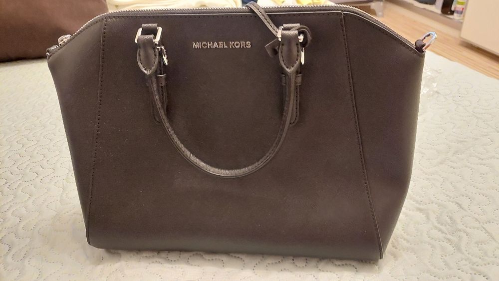 Geanta noua Michael Kors piele saffiano