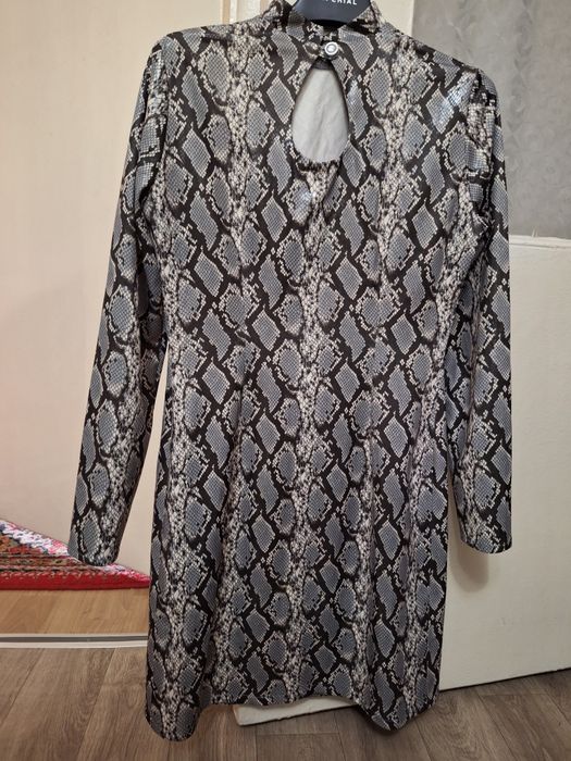 Платье вечернее..