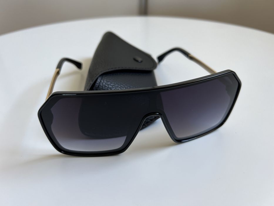 Ochelari soare + toc piele