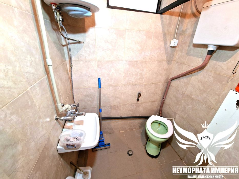 Продавам двустаен 37кв. на партер в гр.Асеновград, кв.Болницата