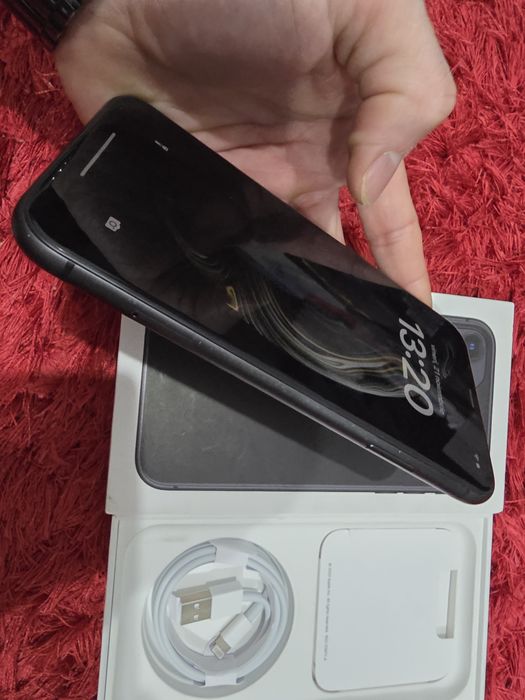 -Iphone 11, Black, 64Gb, 4Ram, bat: 87%, Black, impecabil, stare foart