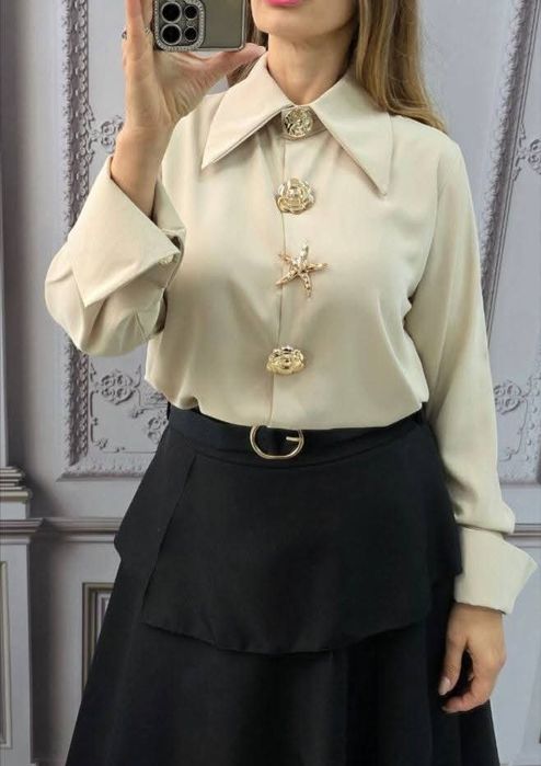 Cămașă dama, colecție Italia. Nasturi bijuterie