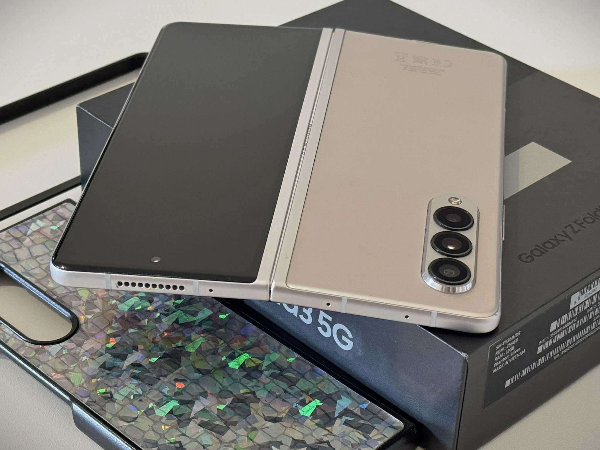 Бартер!Oтличн! Galaxy Fold 3 256/12GB Phantom SIlver (Сив)