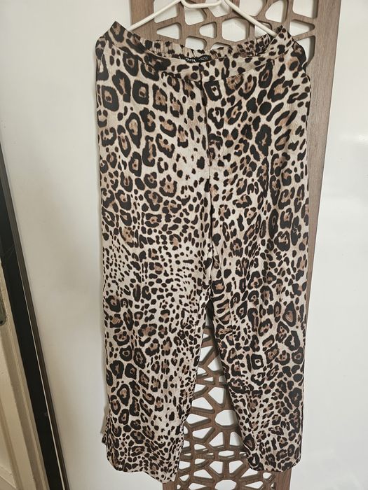 Дамски пантолон на Zara