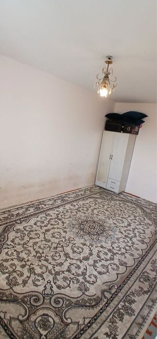 Поодается 1 ком юнусбаад метро Шахристон