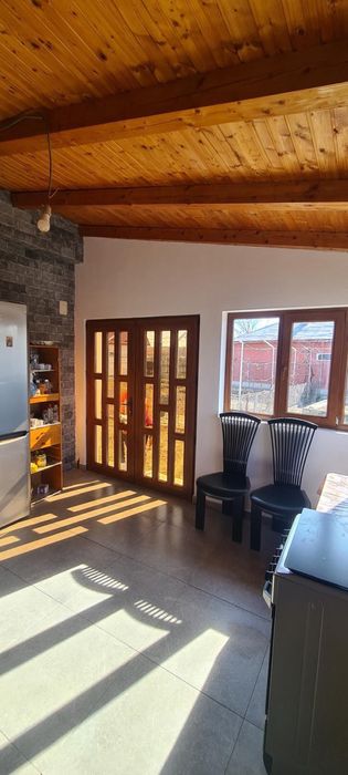 Casa de vanzare cu etaj