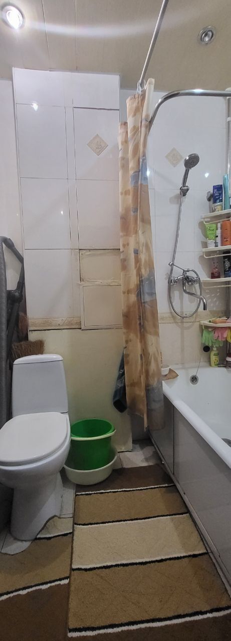 Казахстанское посольство  Лабзак ц13 2ком квартира. Кирпич 50м2