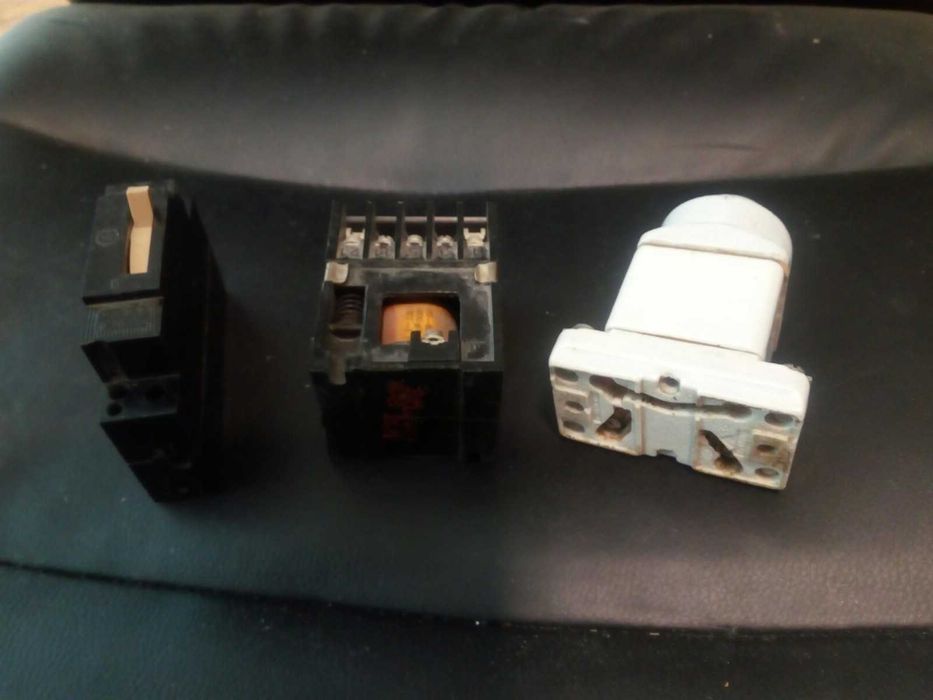 Продавам нови автоматични предпазители/прекъсвачи и контактори