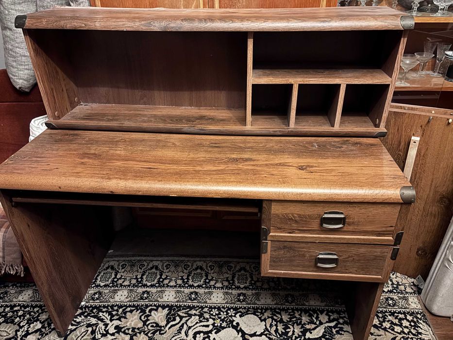 Бюро + етажерка – готови за твоя дом/офис! Чудесни за детска стая!