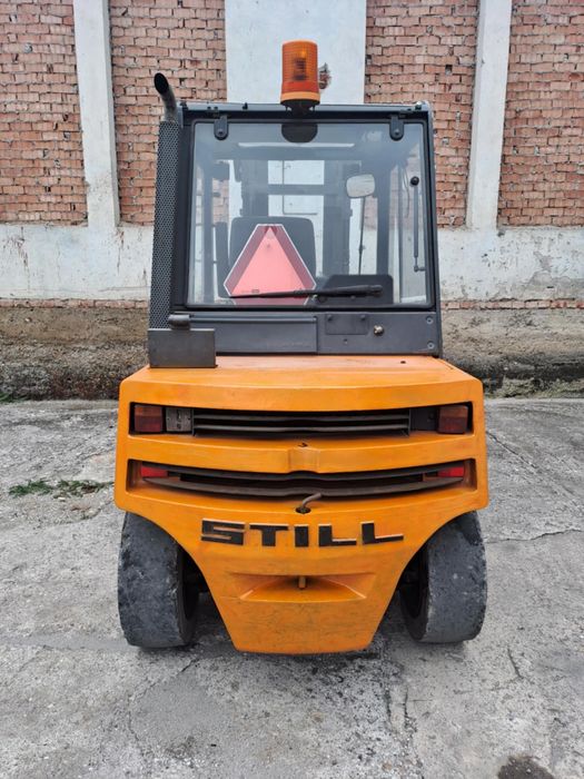 De vanzare motostivuitor STILL 4,5 To